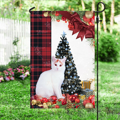 Turkish Van Cat Flag Sitting In Front Of The Christmas Tree