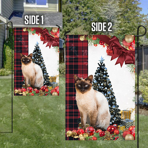 Siamese Cat Flag Sitting In Front Of The Christmas Tree