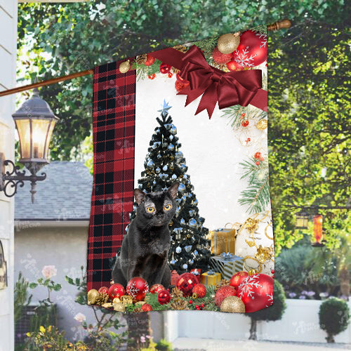 Bombay Cat Flag Sitting In Front Of The Christmas Tree