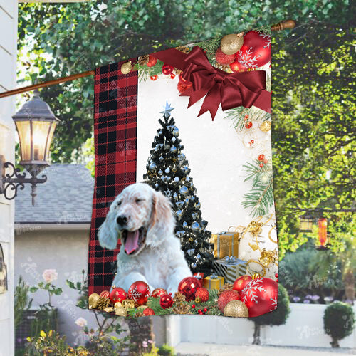 English Setter Flag Sitting In Front Of The Christmas Tree