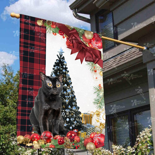 Bombay Cat Flag Sitting In Front Of The Christmas Tree