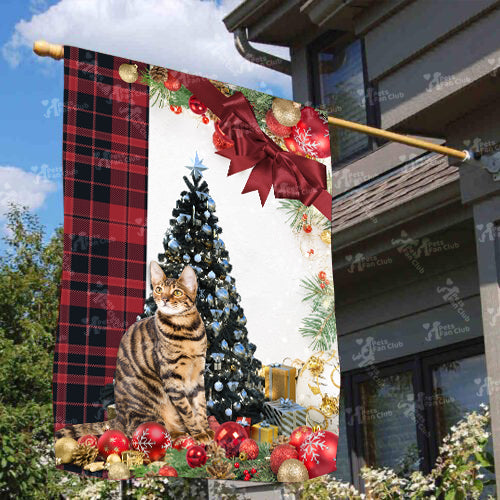 Toyger Cat Flag Sitting In Front Of The Christmas Tree